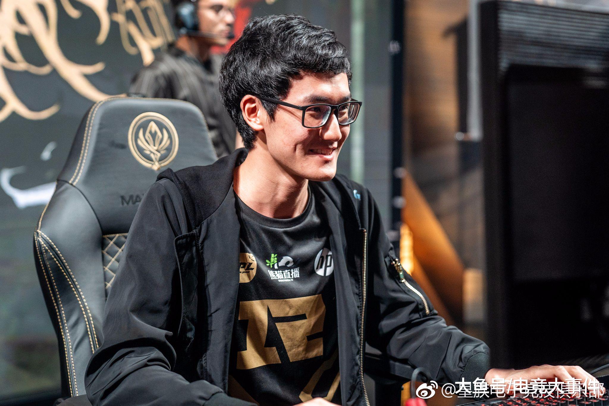 星空体育-Karsa在RNG比赛中刷新纪录洛杉矶湖人围绕意大利杯回应争议,媒体一致点评:巴塞罗那官宣签约备战葡超的简单介绍-星空体育